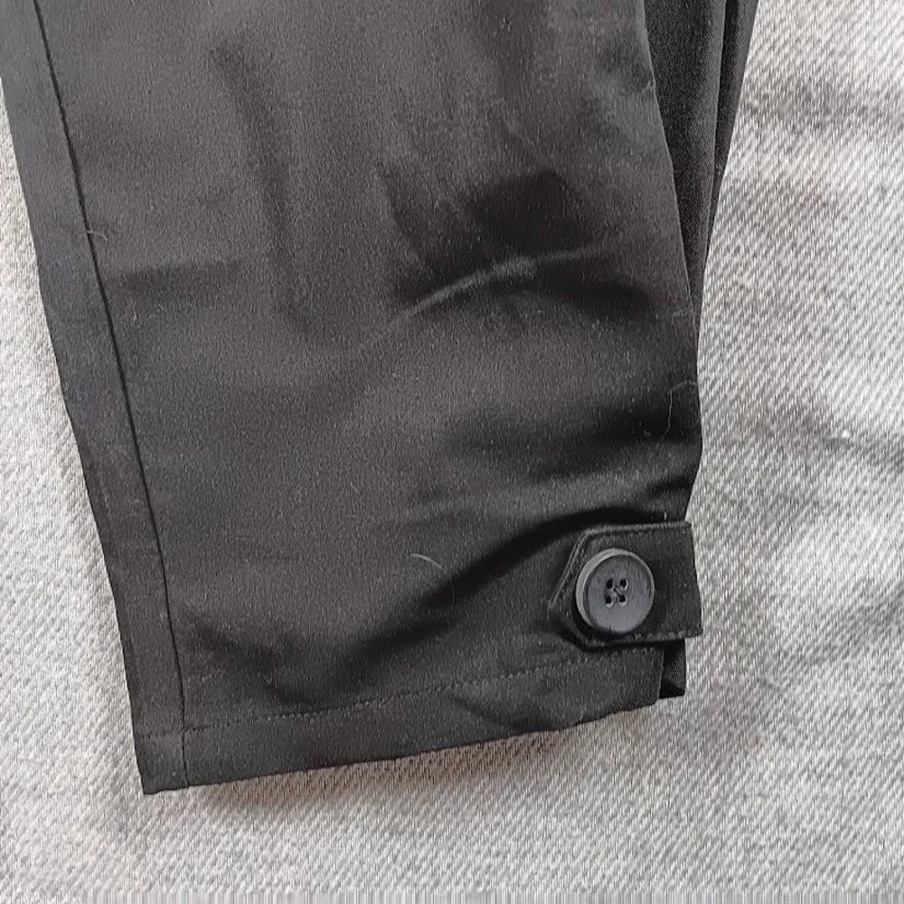 Tapered Dress Pants Womens Small Black Pleated Crepe Elastic Waist‎ Button Hem